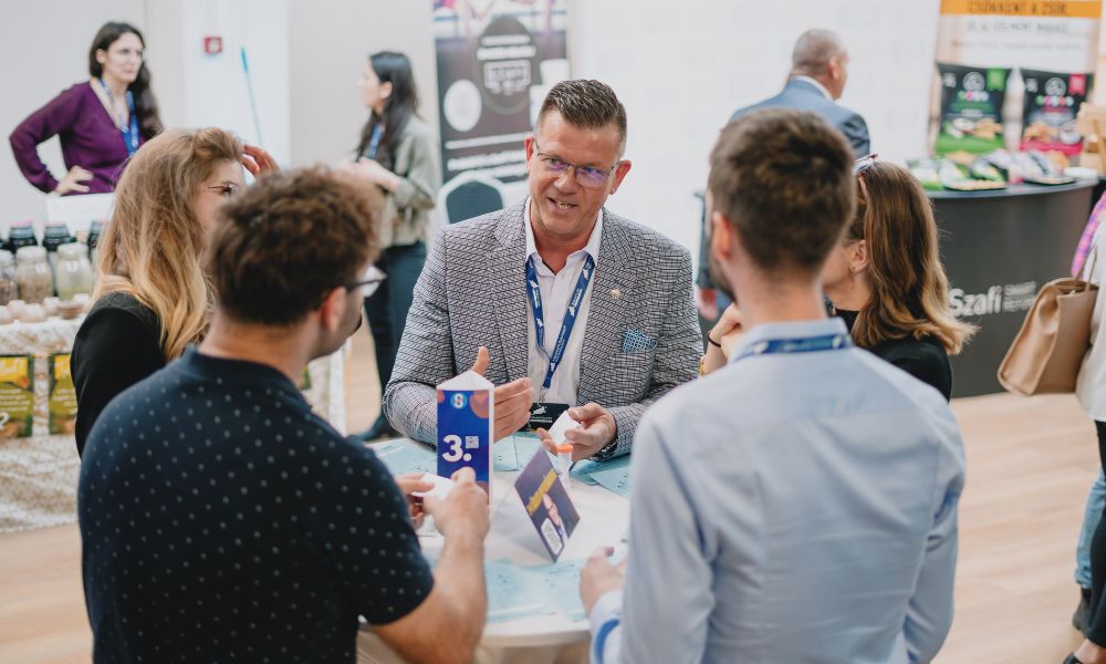 networking kapcsolatépítés marketing konferencián